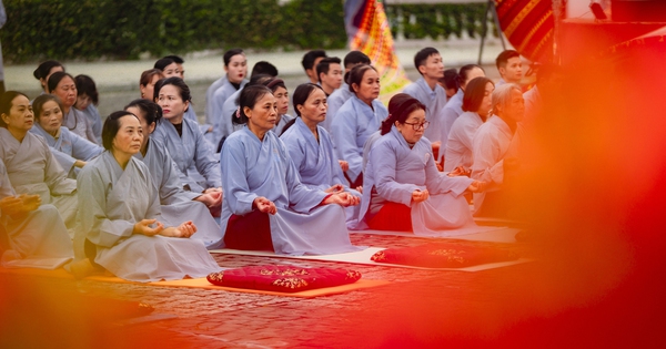 Lễ Vía Quán Thế Âm Bồ Tát đản sinh đầu tiên trên đỉnh thiêng Fansipan