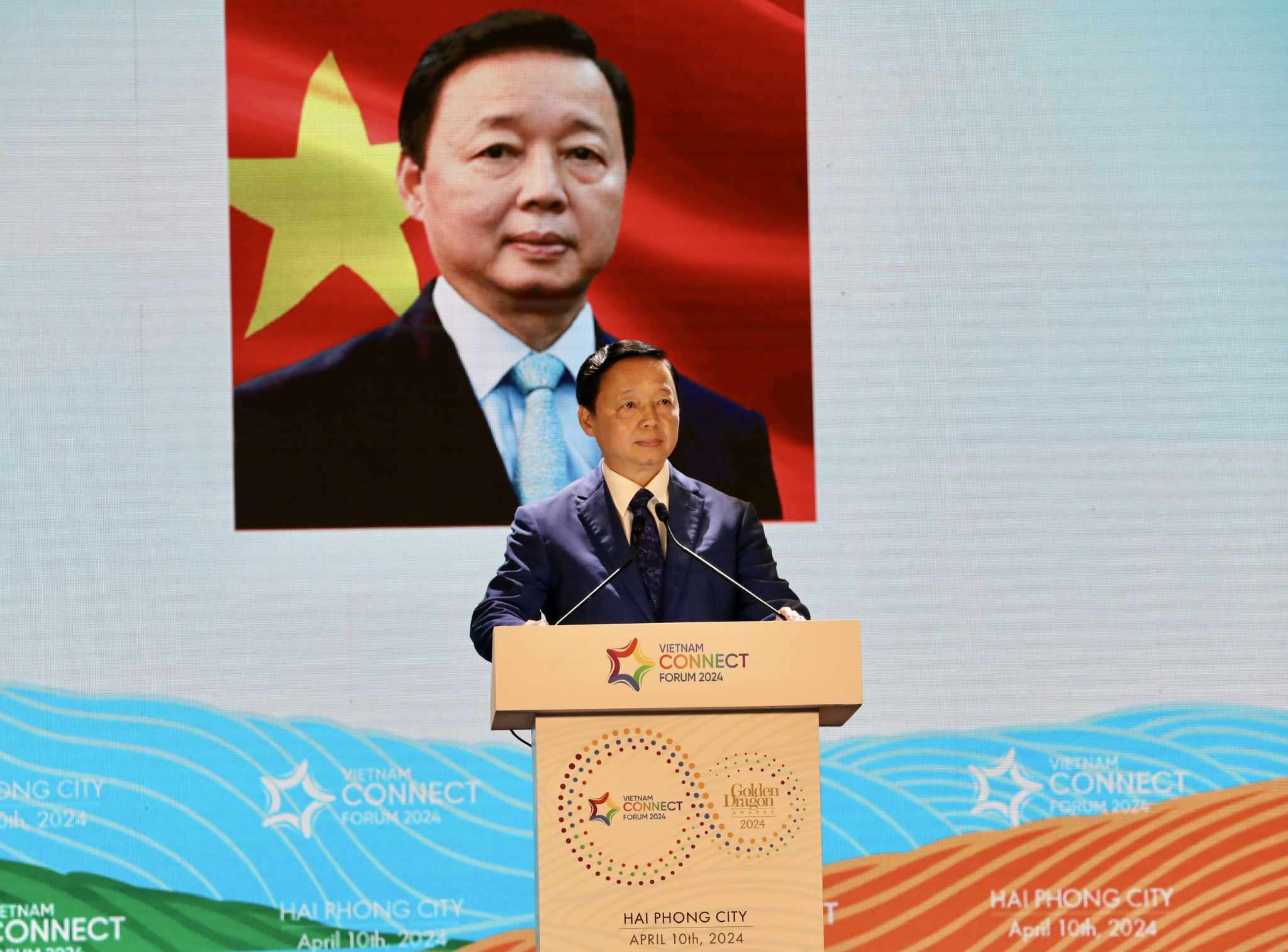 Phó Thủ tướng Chính phủ Trần Hồng Hà chỉ đạo tại Diễn đàn. Ảnh: Khắc Kiên